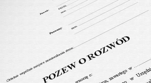 Fragment przykładowego pozwu o rozwód z polami na dane powoda, pozwanego i ostatnie wspólne miejsce zamieszkania.