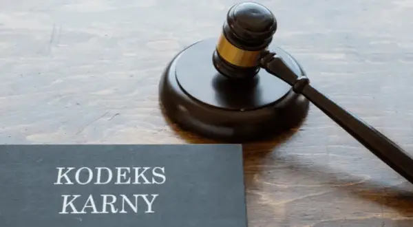 Sąd karny – czym się zajmuje i jakie ma znaczenie w prawie?